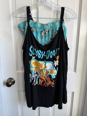Scooby-Doo Graphic cami and shorts pajama set in Black & Teal
